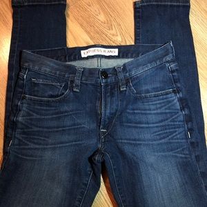 ✨BRAND NEW✨ Express Dark Wash Skinny Jeans
